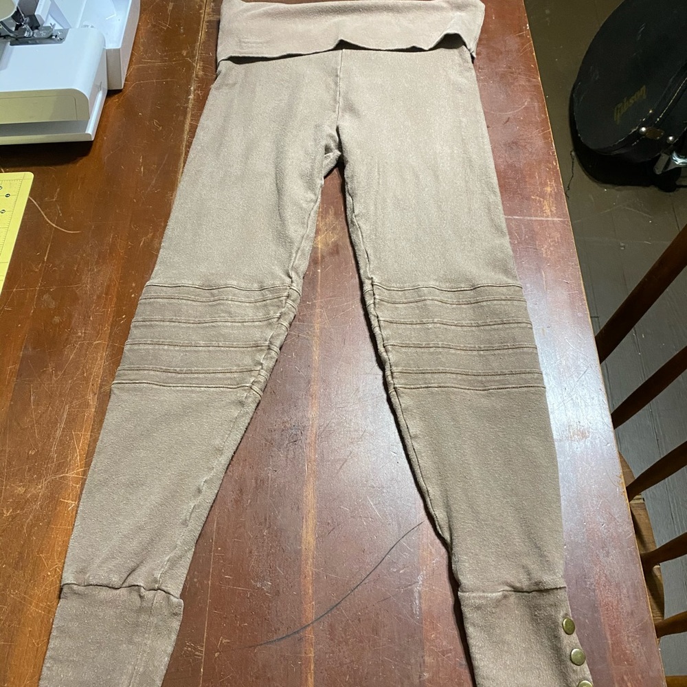 Shanti Sutra hemp leggings crossfox Wildhorse med